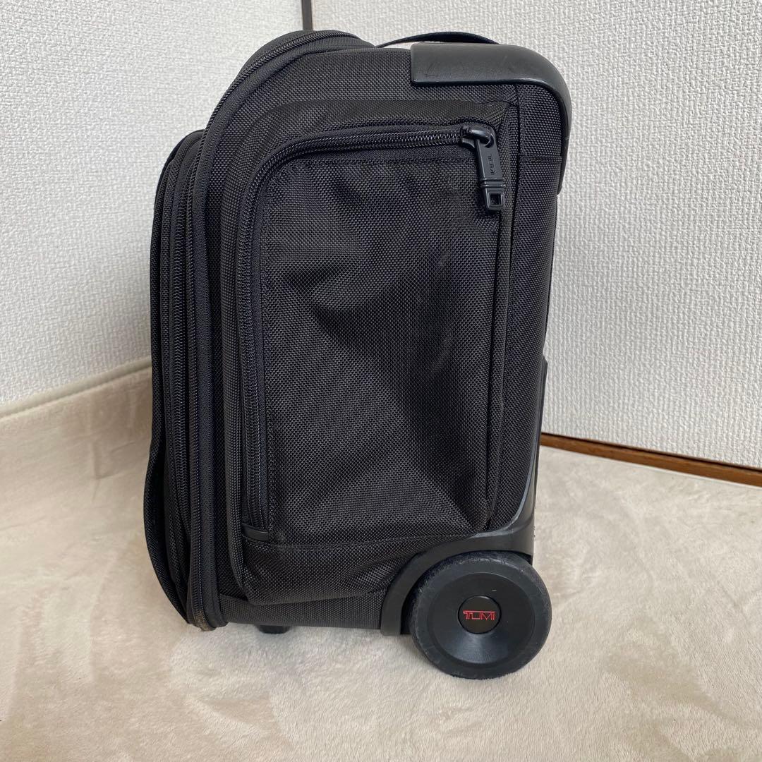 【美品】TUMI ALPHA Ⅱ 機内持ち込み可能　2輪　キャリー