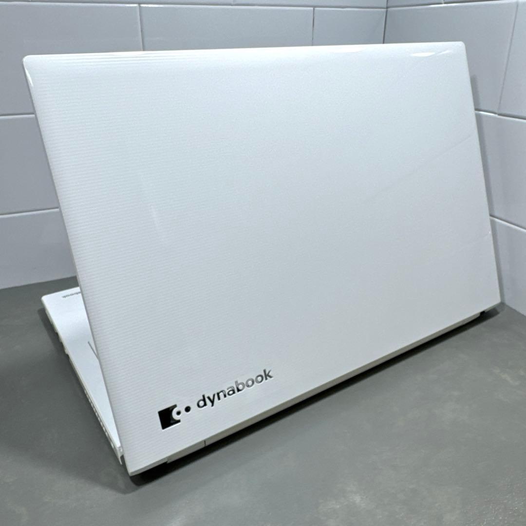 【高性能】東芝ダイナブックリュクスホワイト☘8世代i7☘新品SSD512GB