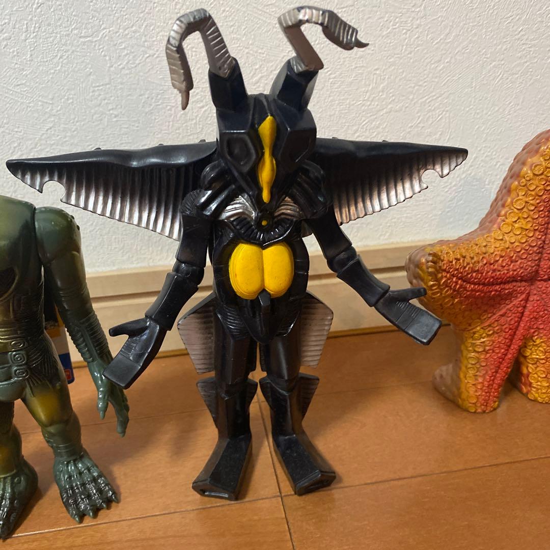 バンダイ製 ウルトラマンパワード ソフビ 18体セット