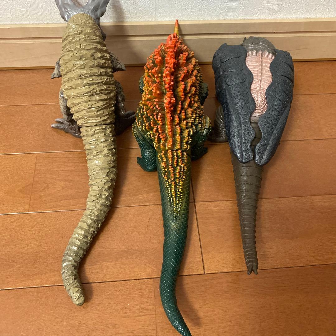 バンダイ製 ウルトラマンパワード ソフビ 18体セット