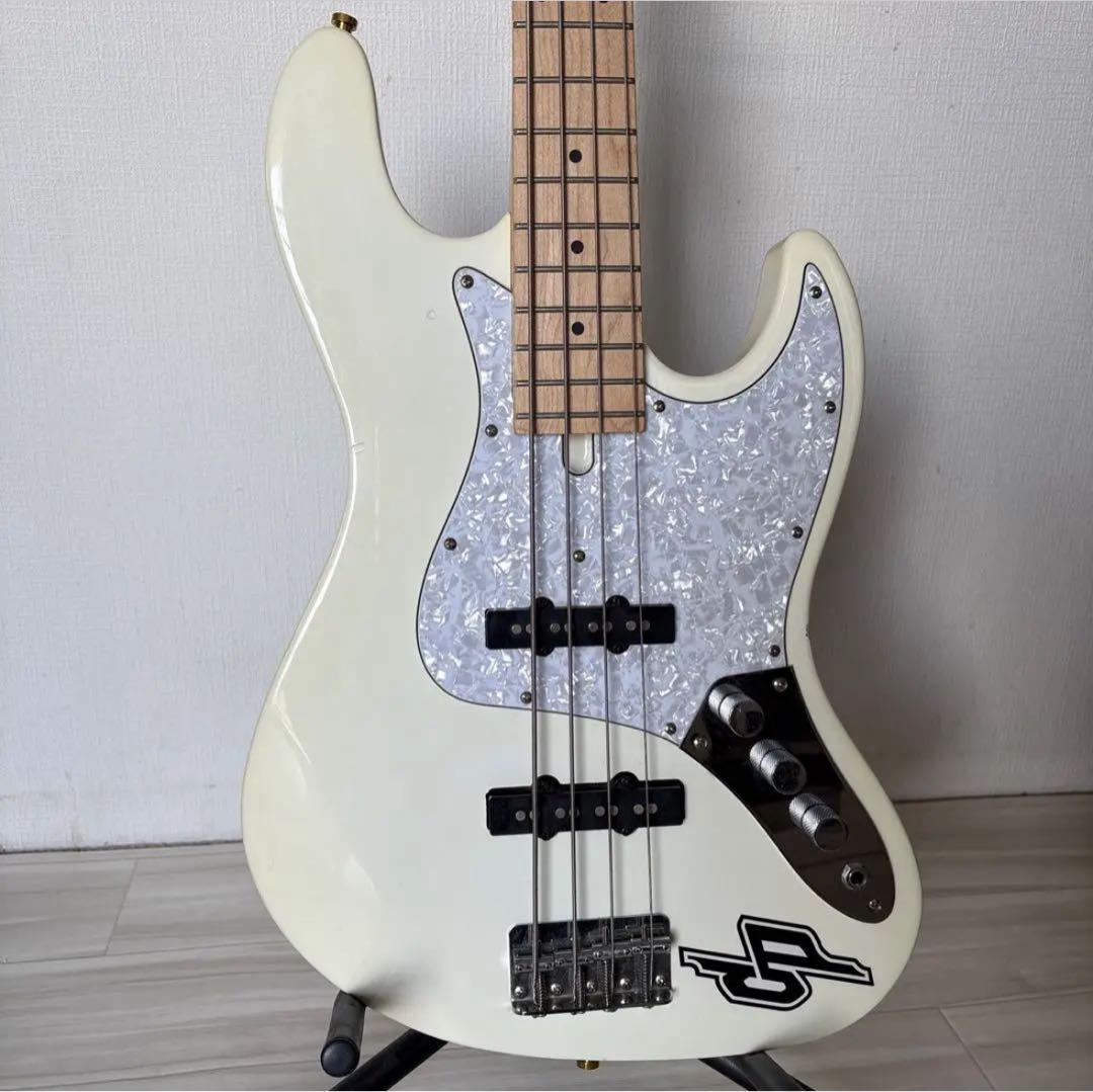 【最終値下げ】Bacchus ベース　WJB-500R-ASH WH-SM