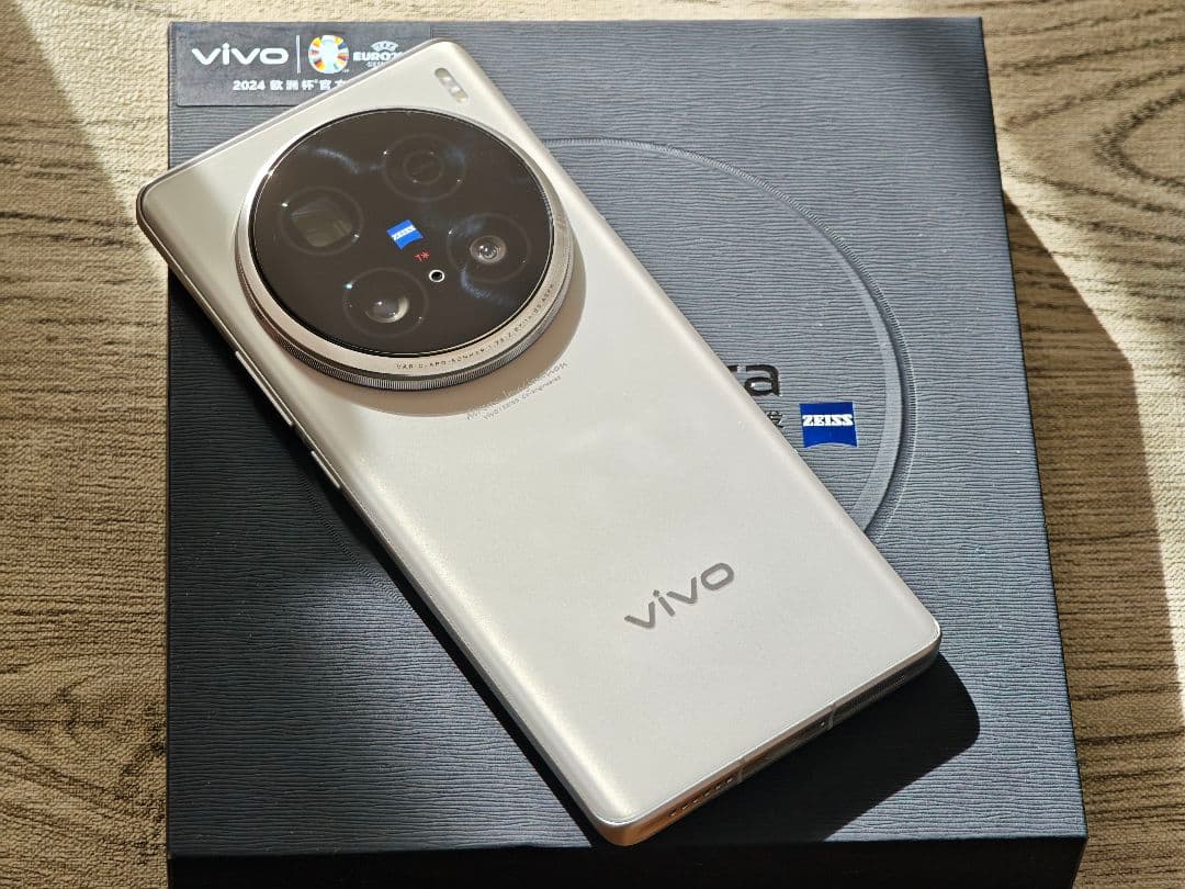 vivo X100 Ultra 256GB 12GB RAM　ユキ