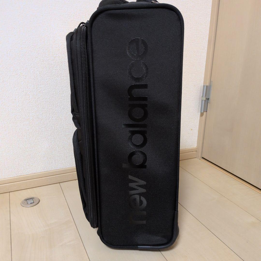 【新品】 ニューバランス　キャリーバッグ　スーツケース　旅行　出張　スポーツ