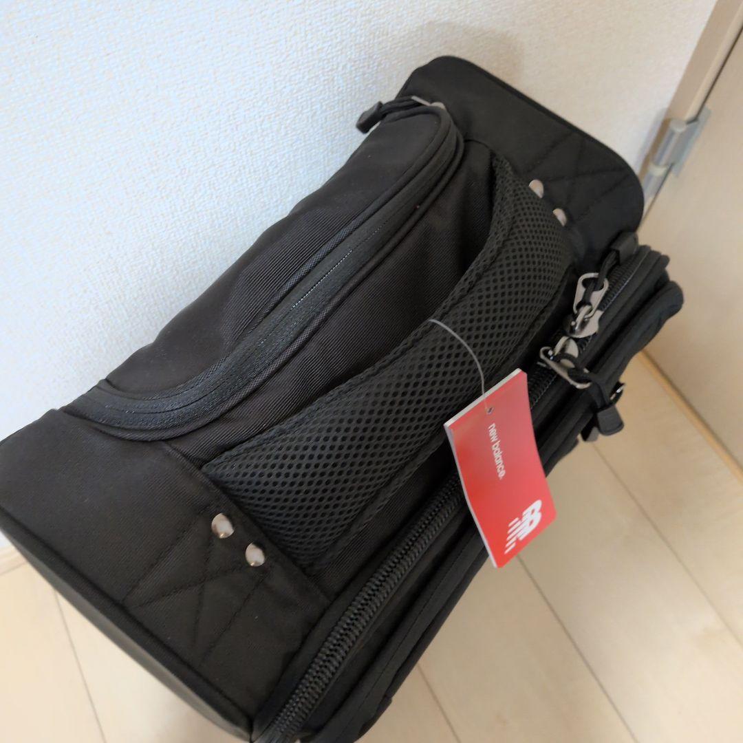 【新品】 ニューバランス　キャリーバッグ　スーツケース　旅行　出張　スポーツ