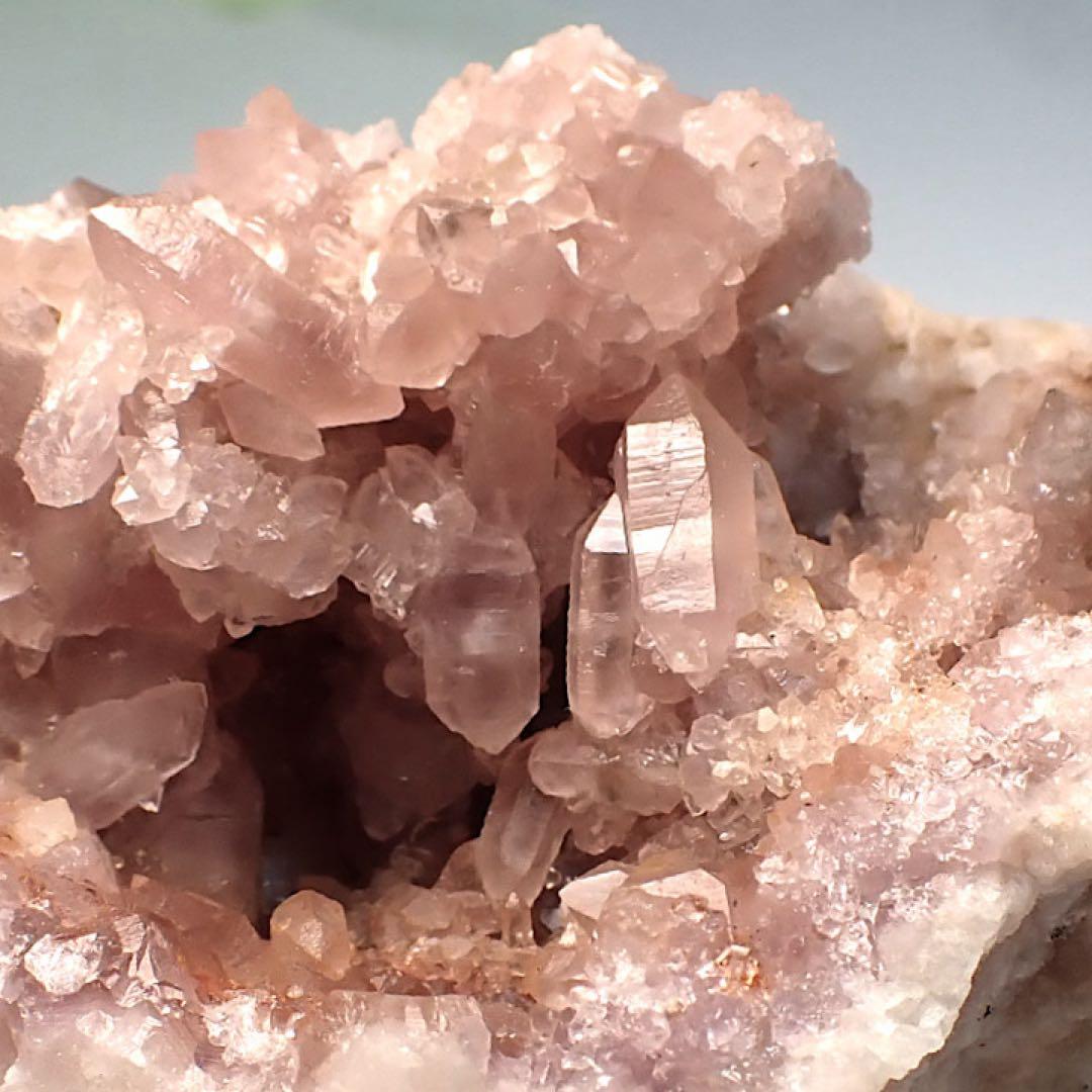 【アルゼンチン/パタゴニア/choique鉱山】ピンクアメジスト