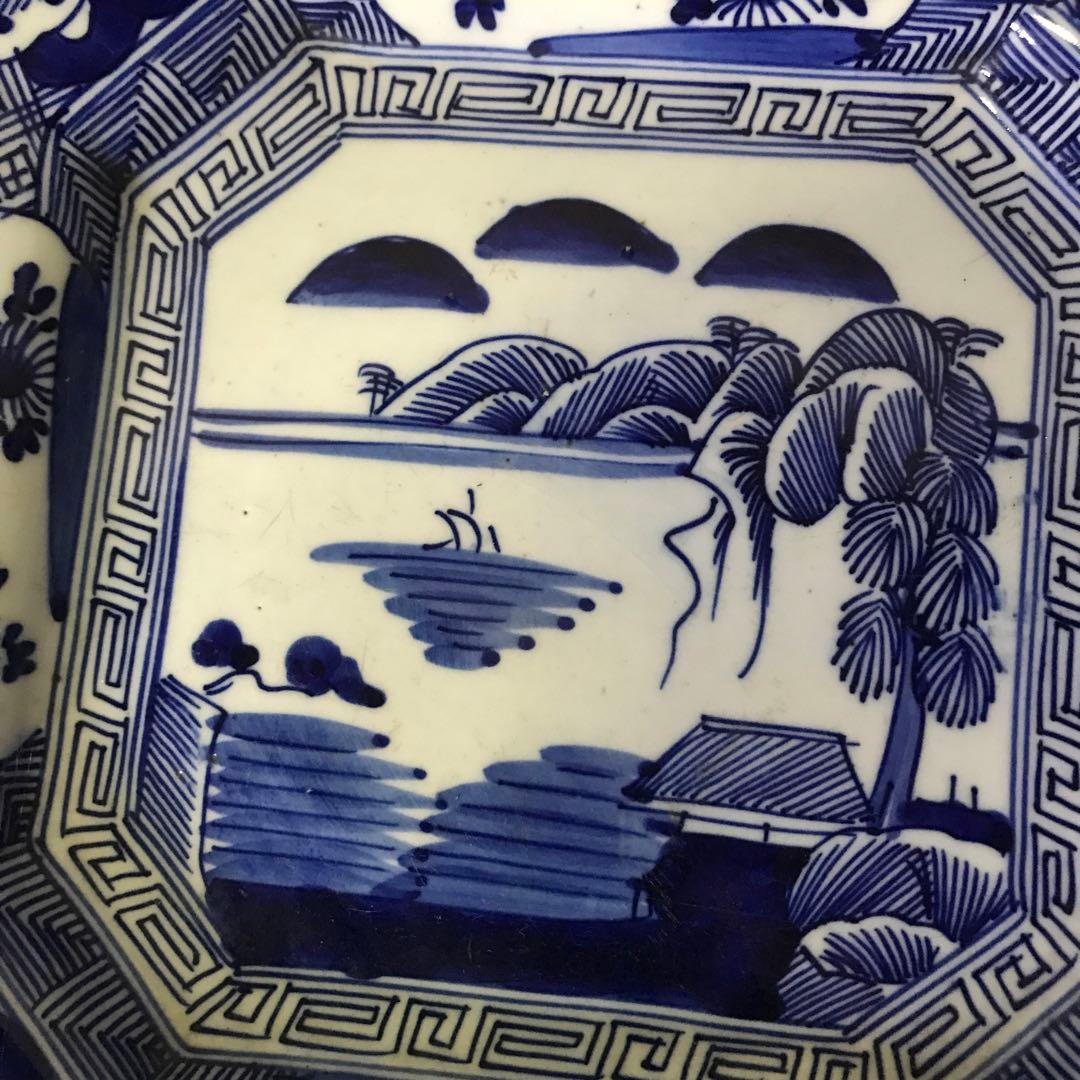美品　古伊万里焼　染付け　角皿　山水図　飾り絵皿　年代物　藍の色合いが美しい