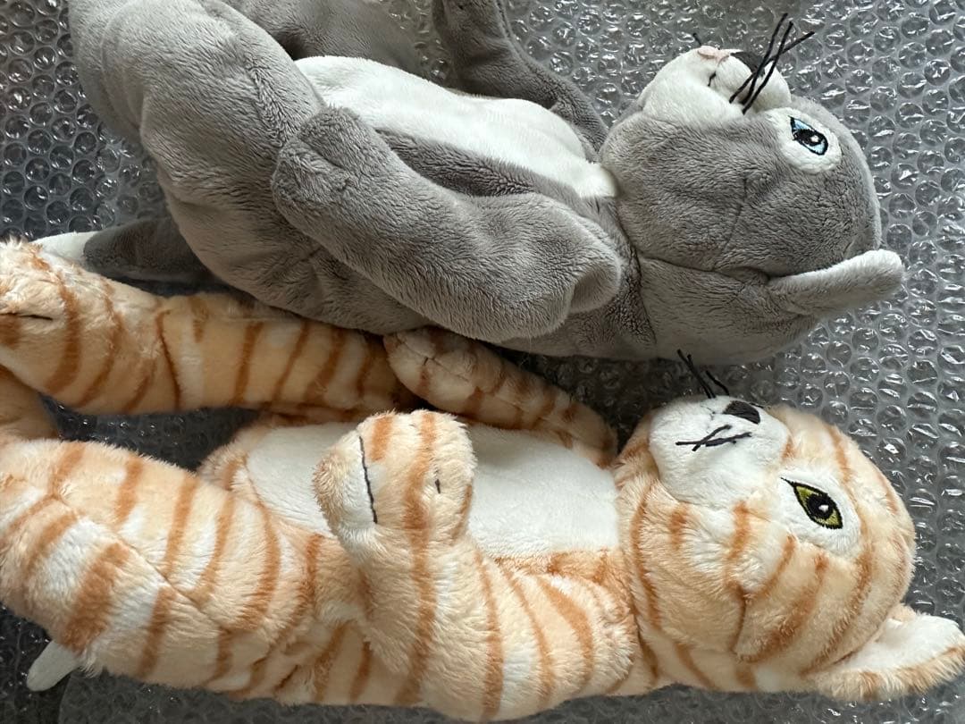 ヒグチユウコ　IKEA　廃盤レア猫のぬいぐるみ　せかいいちのねこモデル２匹セット