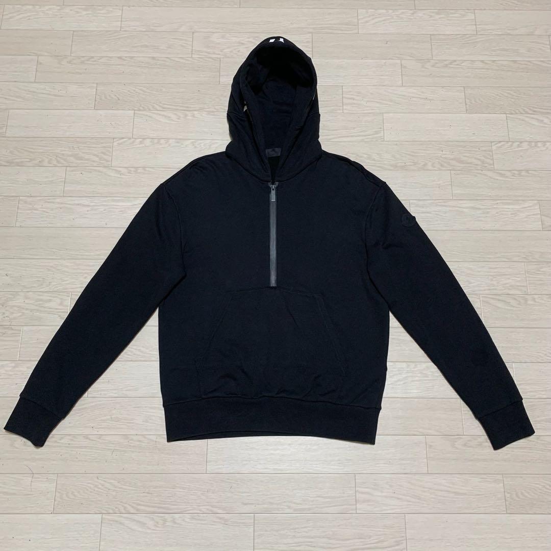 〔美品〕モンクレール　フードロゴ　黒　Ｓ　ジップパーカー　5P23