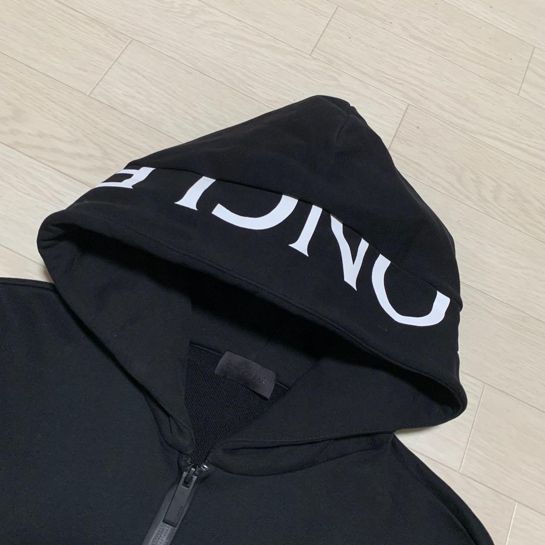 〔美品〕モンクレール　フードロゴ　黒　Ｓ　ジップパーカー　5P23