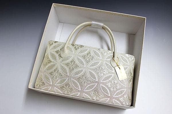 新品未使用 ！！特別セール！！京都 西陣 正絹 帯使用 利休バッグ　25907