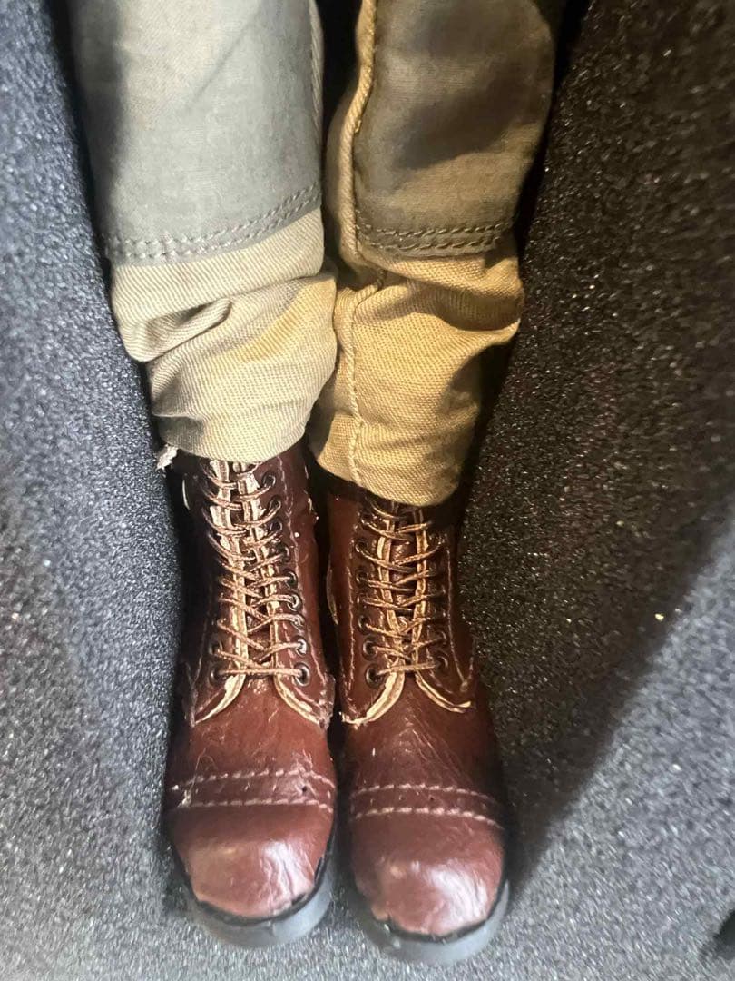 【値下げ】101st AIRBORNE 1/6 SS110