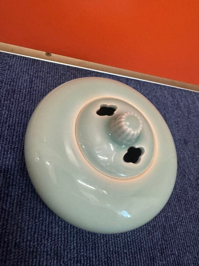 2013 青磁　香炉