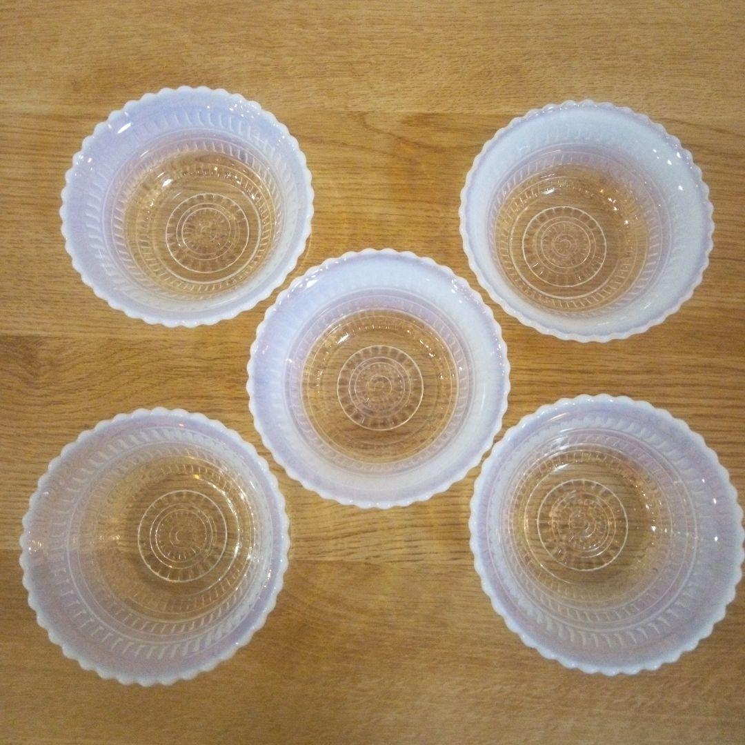 昭和アンティーク　乳白色の小鉢５個