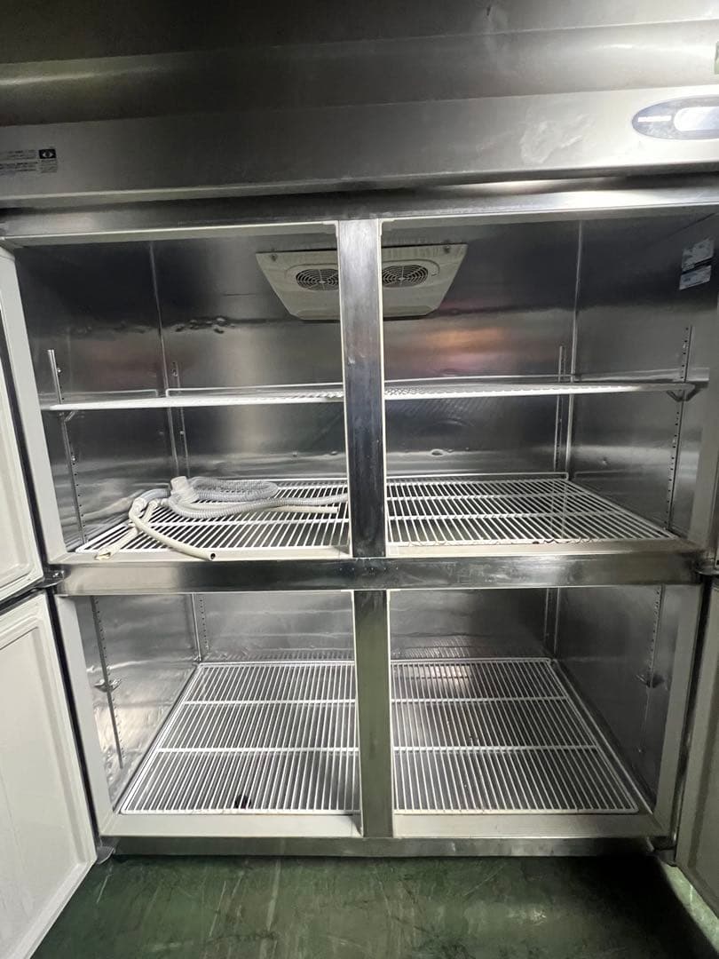 2001年 ホシザキ縦型冷蔵庫