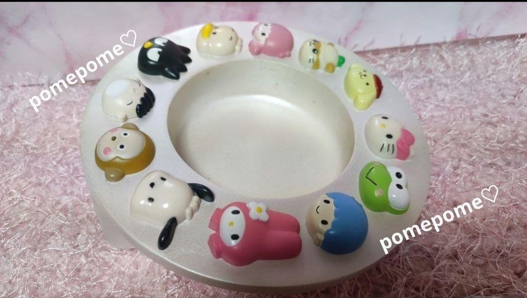 サンリオ キャラクター大集合♡置時計♡ハローキティ＆１１キャラクター♡【新品♪】