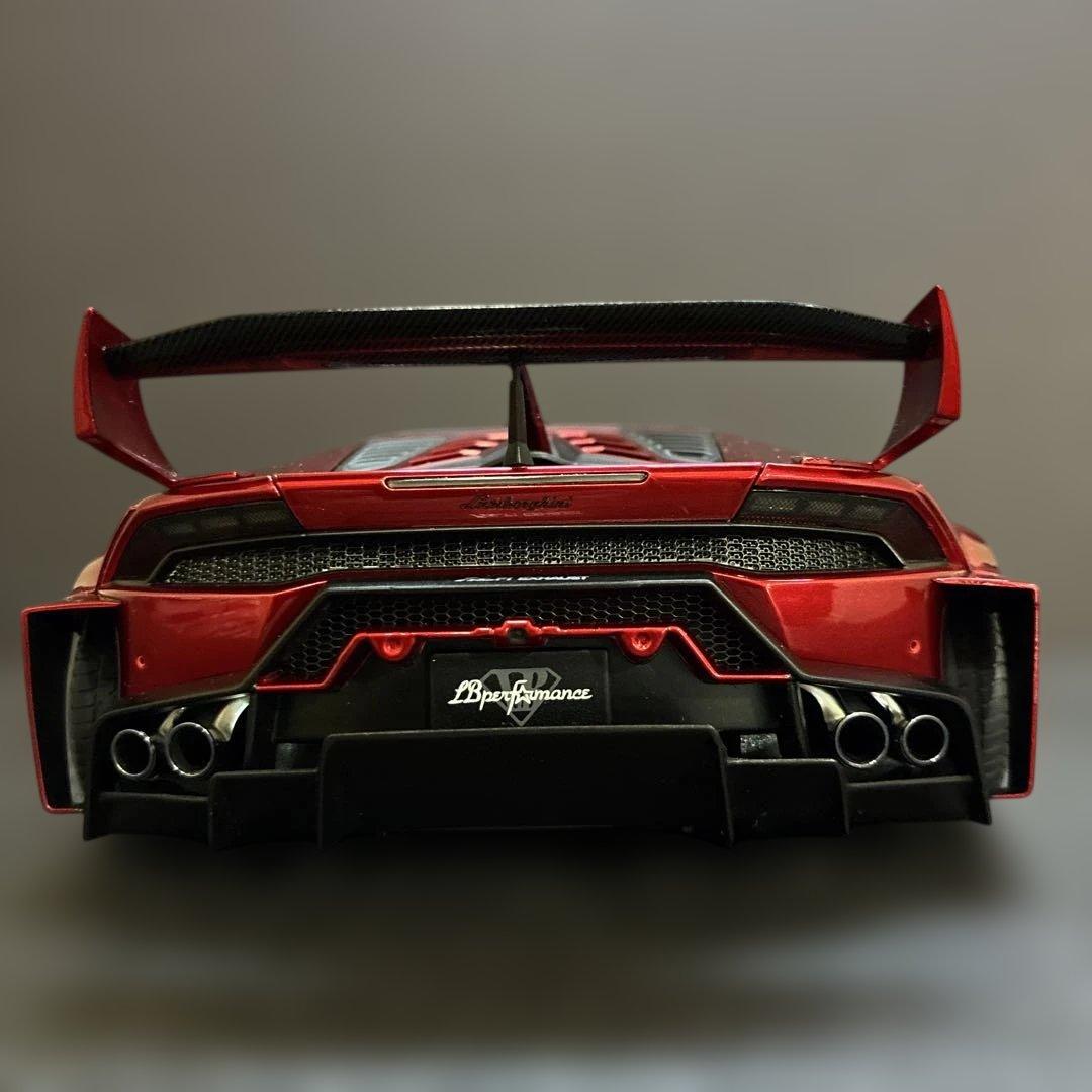 027 ランボルギーニ ウラカン リバティウォーク仕様1/18スケール ミニカー