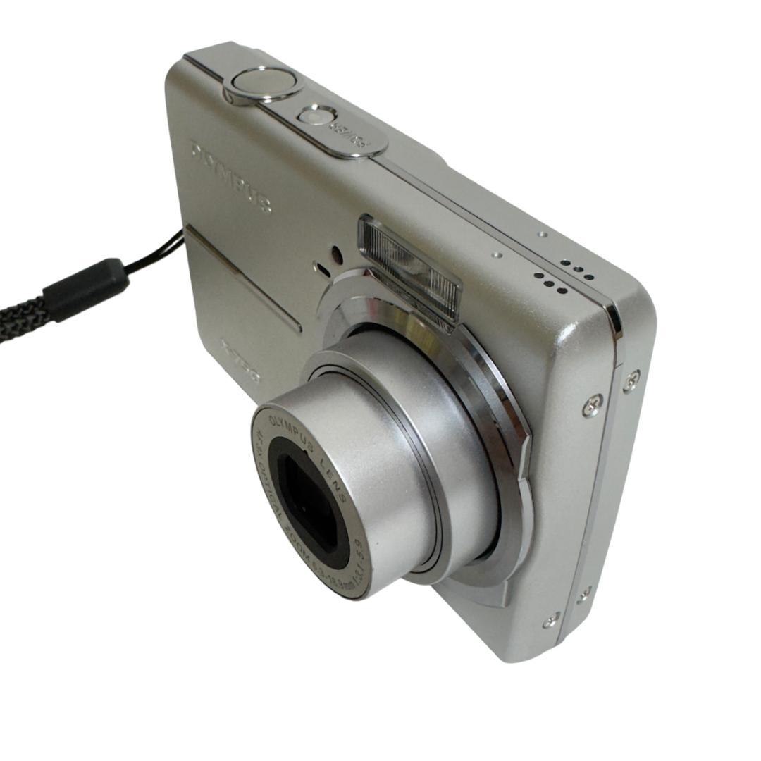 美品　OLYMPUS X-750　コンパクトデジタルカメラ