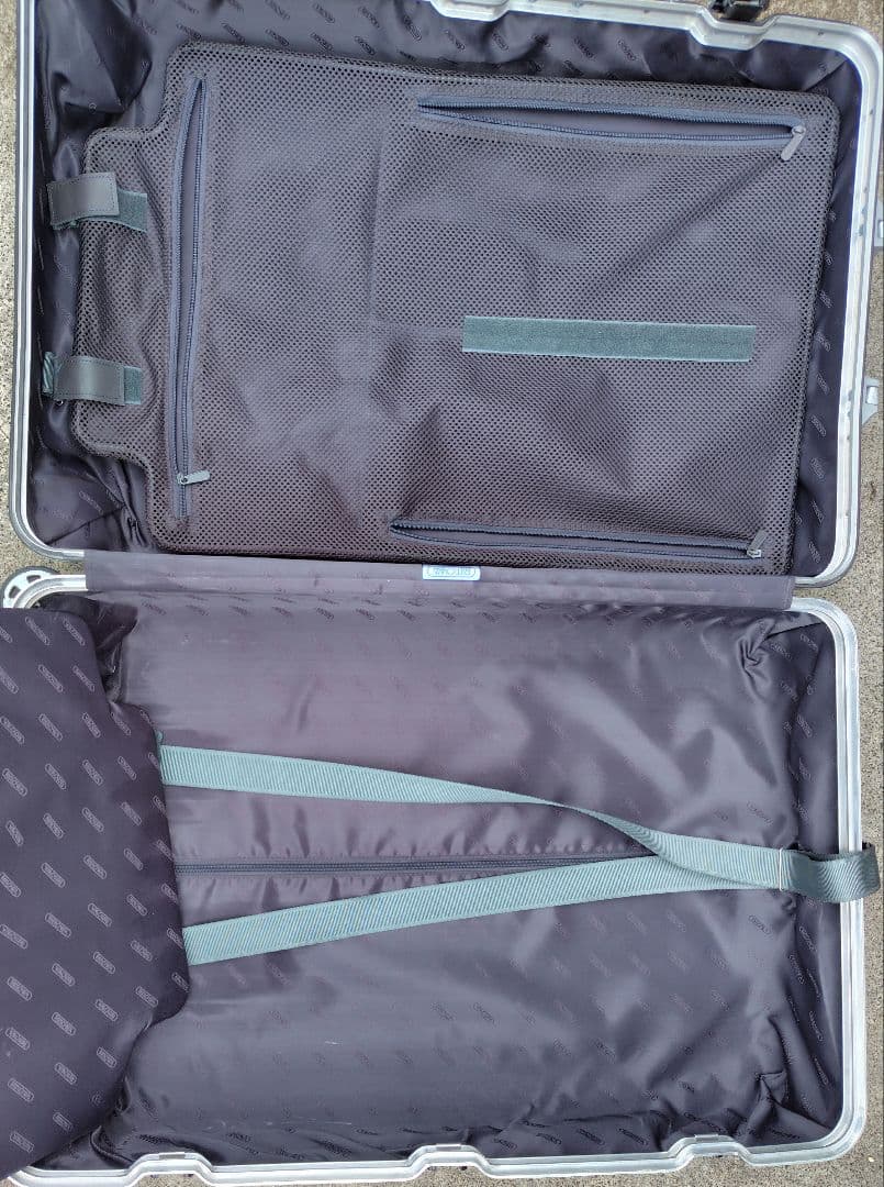 RIMOWA キャリーケース ブラック