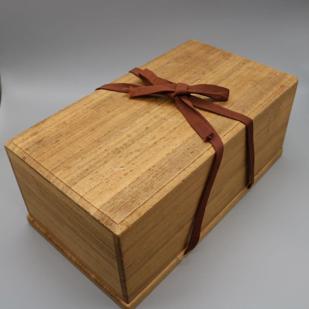 碁石　那智黒石　蛤碁石　厚み10㎜前後　36号？　桐箱入　白173個　黒179個