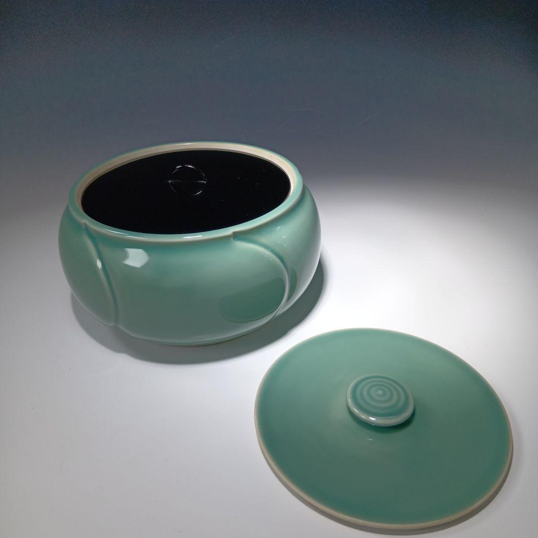 値下げ茶道具　加藤藤山作　青磁捻梅水指　 共箱　美品