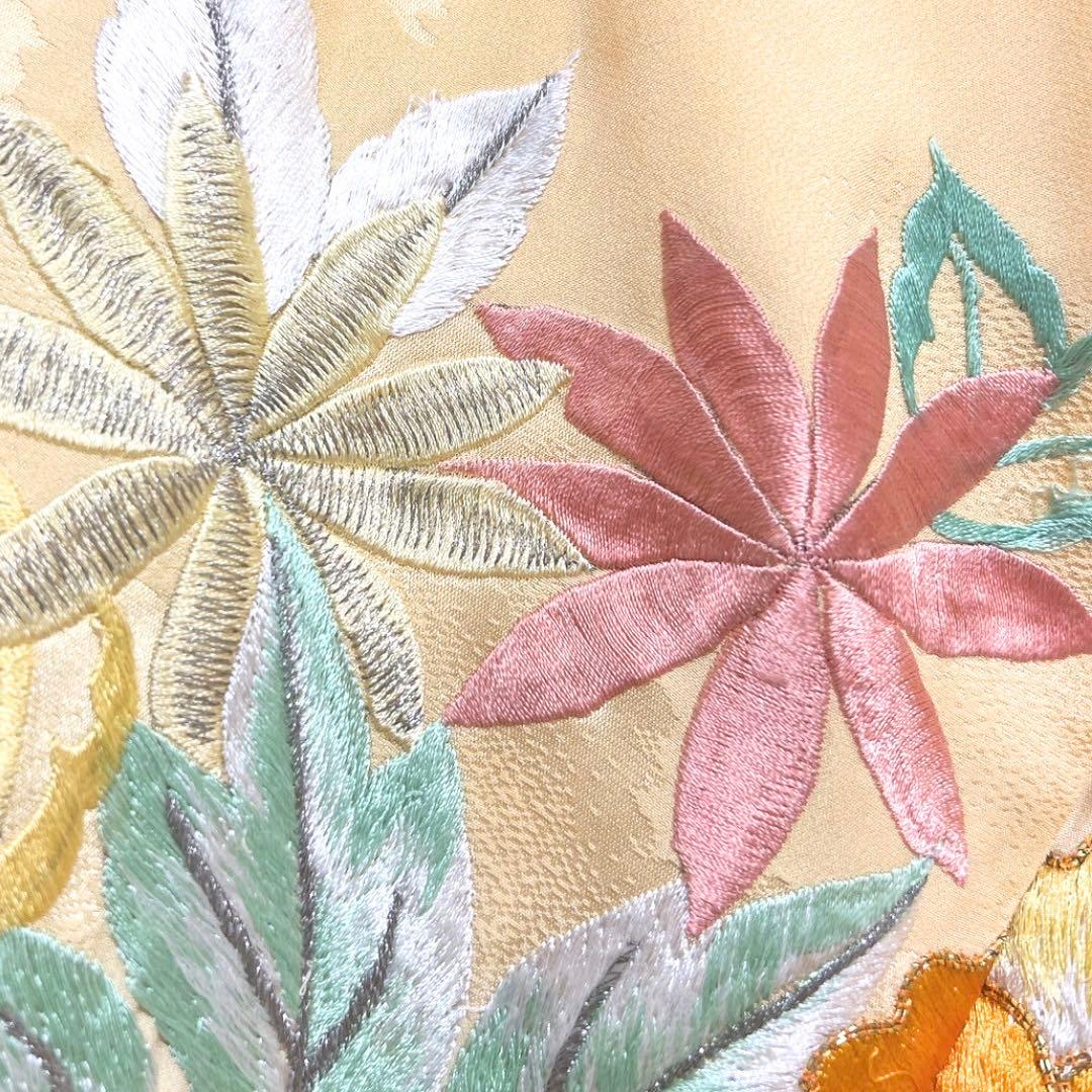 セミアンティーク　金駒刺繍　刺繍　牡丹　菊花　霞地紋　振袖　着物　094w p
