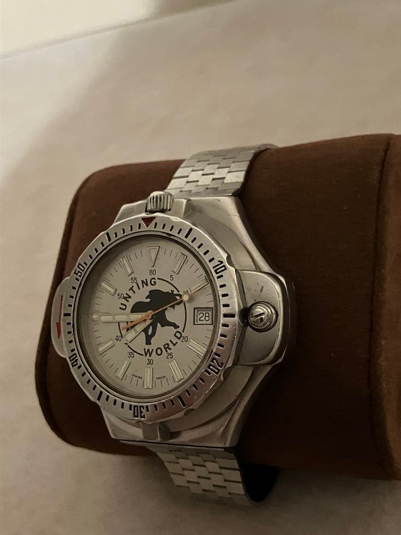 値下げ 稼働★HUNTING WORLD コンパスウォッチ ＱＺ腕時計 電池新品
