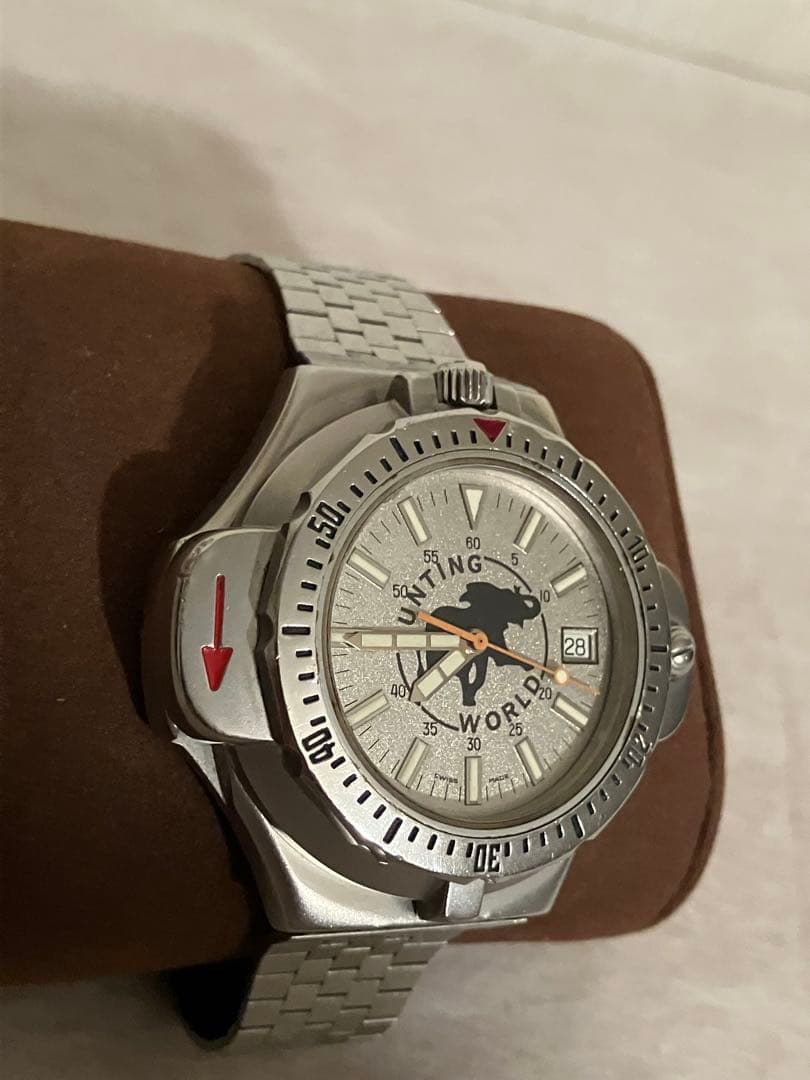 値下げ 稼働★HUNTING WORLD コンパスウォッチ ＱＺ腕時計 電池新品