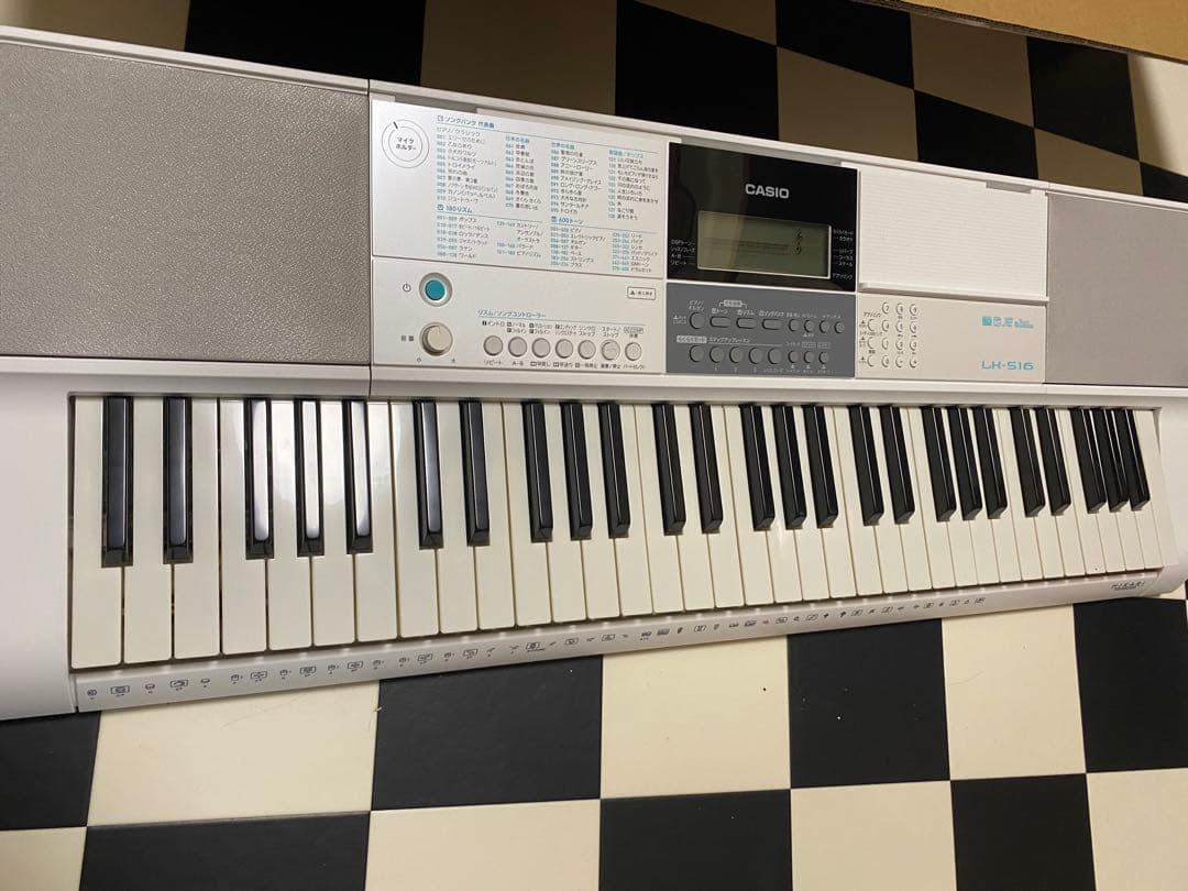 CASIO LK-516 キーボード 61鍵