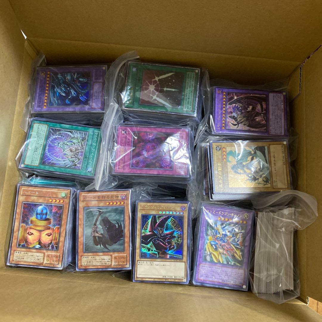 【遊戯王】 シク SR UR 光り物のみ5000枚　まとめ売り　大量セット　初期