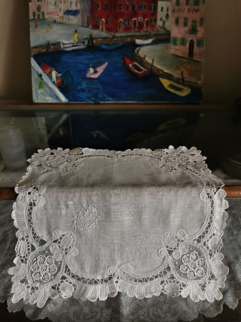 アンティーク ポワンドガーズ ブリュッセルデュセスレースハンカチ イニシャル刺繍