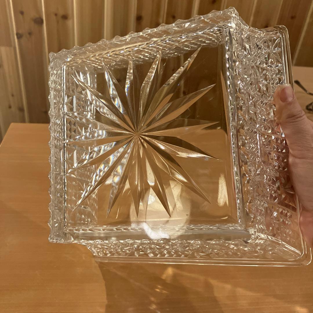 水崎長寿　義山（ガラス）四方水指　蓋なし　箱無し