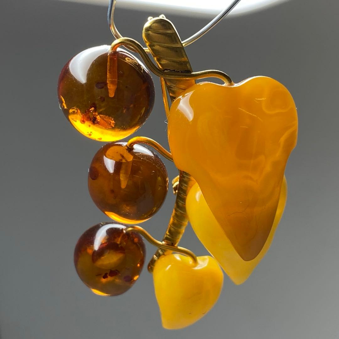 本蝋琥珀ブローチ　925刻印　本琥珀ブローチ5点　タエチ　50g