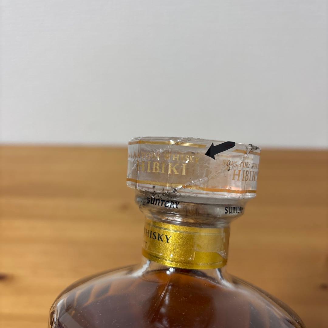 サントリーウイスキー　響17年　裏ゴールドラベル　箱無し　未開栓　終売品 ❼