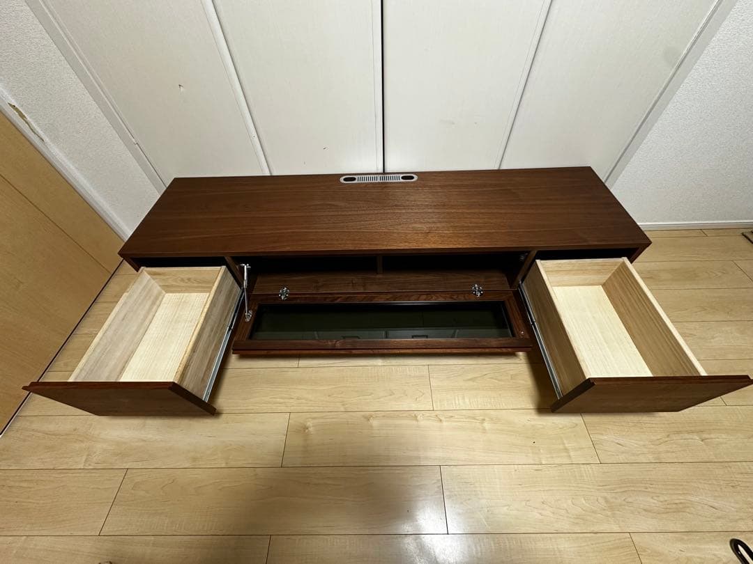 【送料込み！】定価12万円　高級テレビ台　LECCE レッチェ幅163.9cm