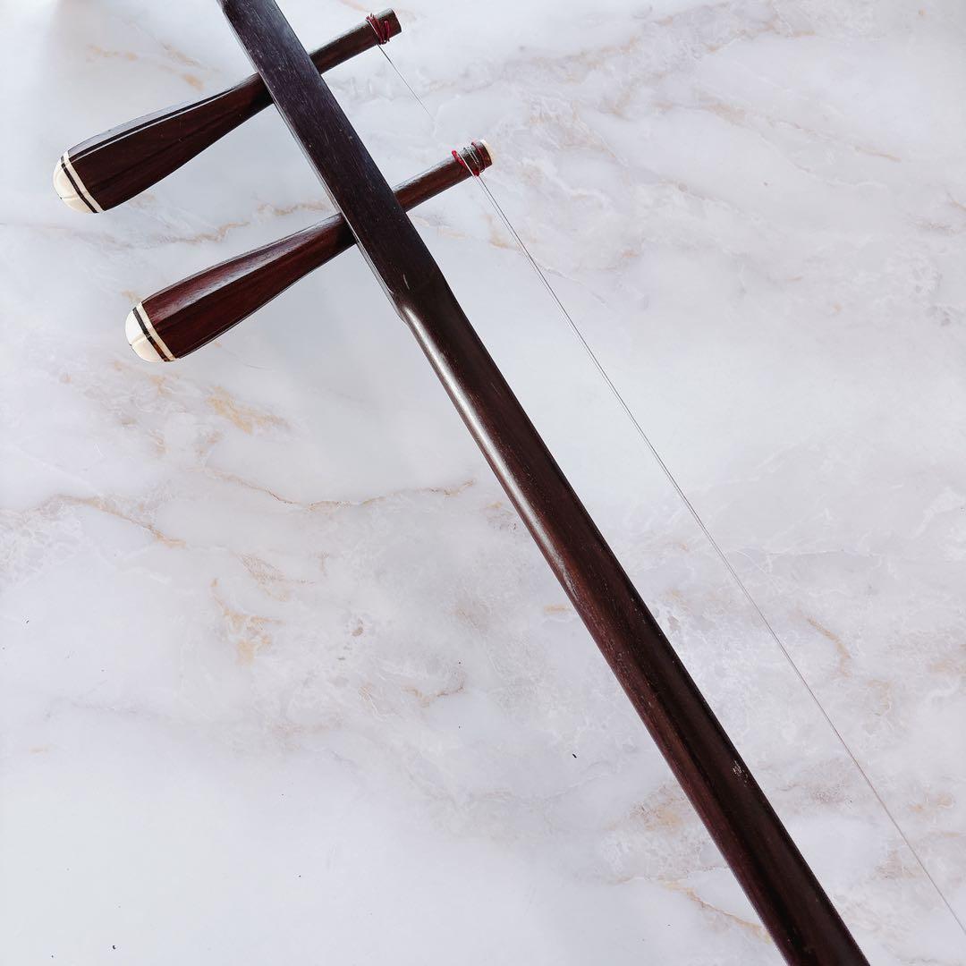 【超訳あり】　二胡　ハードケース付き