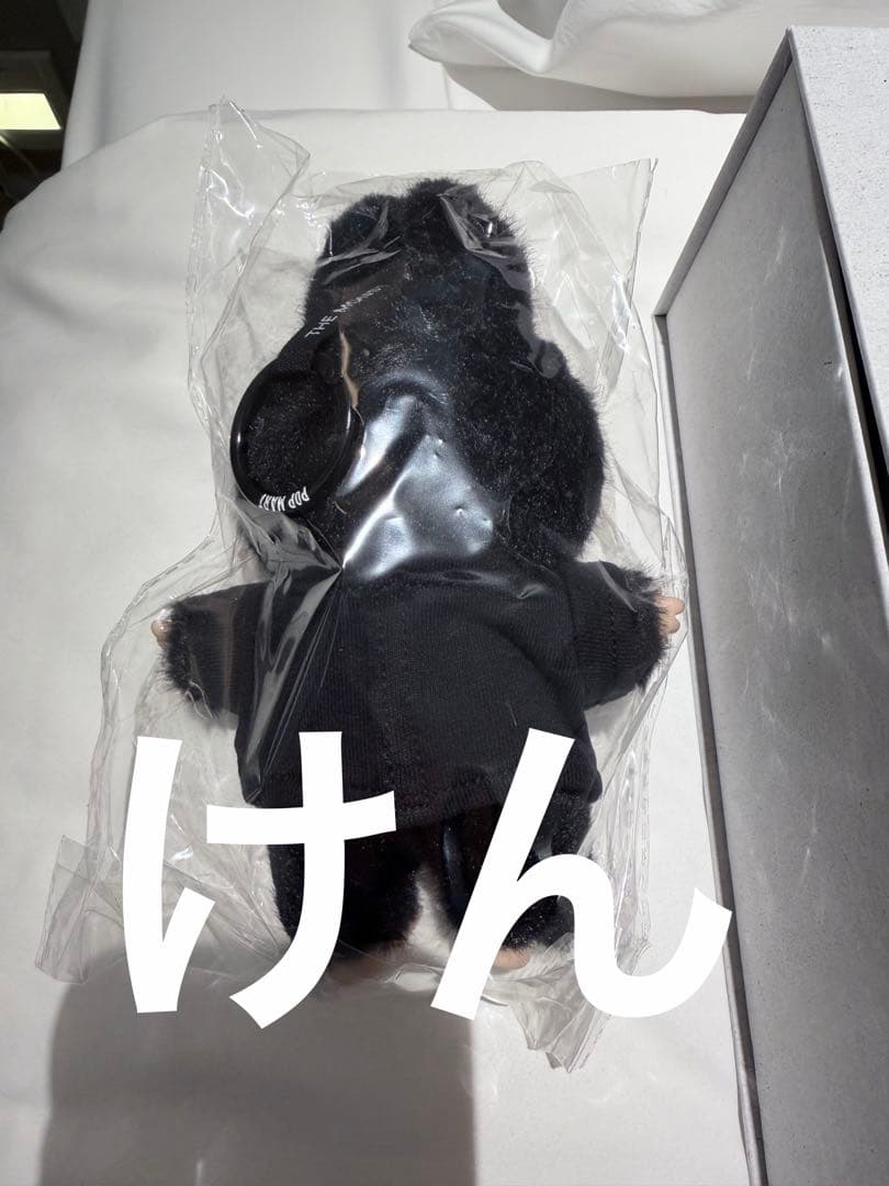 ポップマート　ラブブ　LABUBU THE MONSTERS 10周年限定　上海