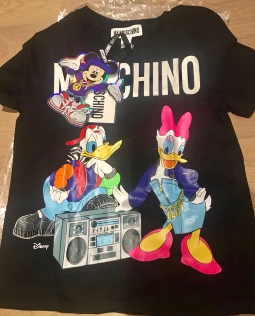 新品未使用　Ｈ＆Ｍ　MOSCHINO ディズニー　Tシャツ　ドナルド　デイジー