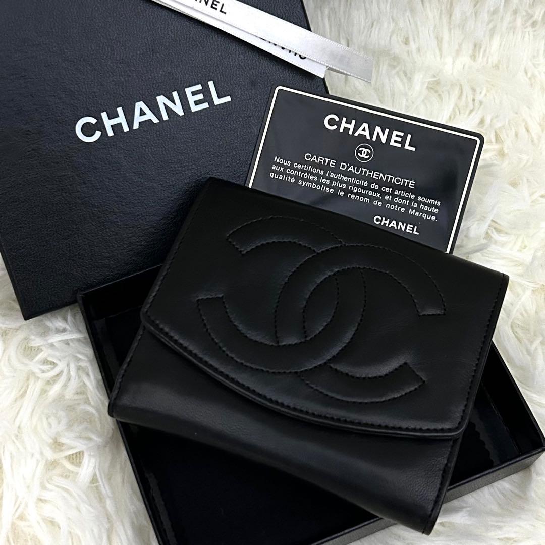 【美品】CHANEL 二つ折り財布 ココマーク 箱 ギャランティカード付き