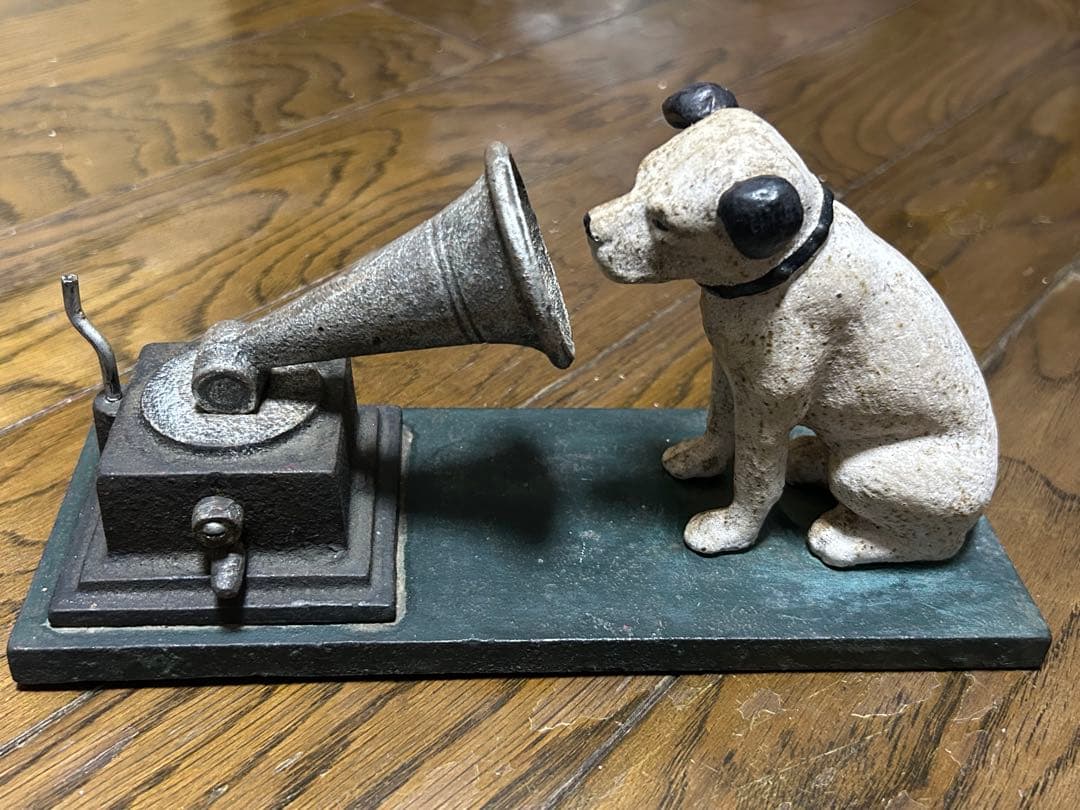 犬と蓄音機の金属製装飾品　レア商品　レトロ　昭和