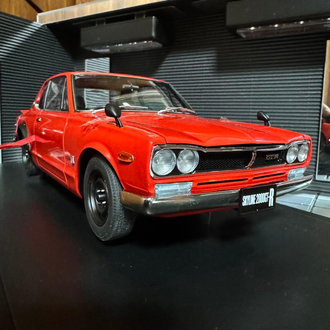 激レア未展示品 オートアート 1/18 スカイライン 2000 GT-R 赤