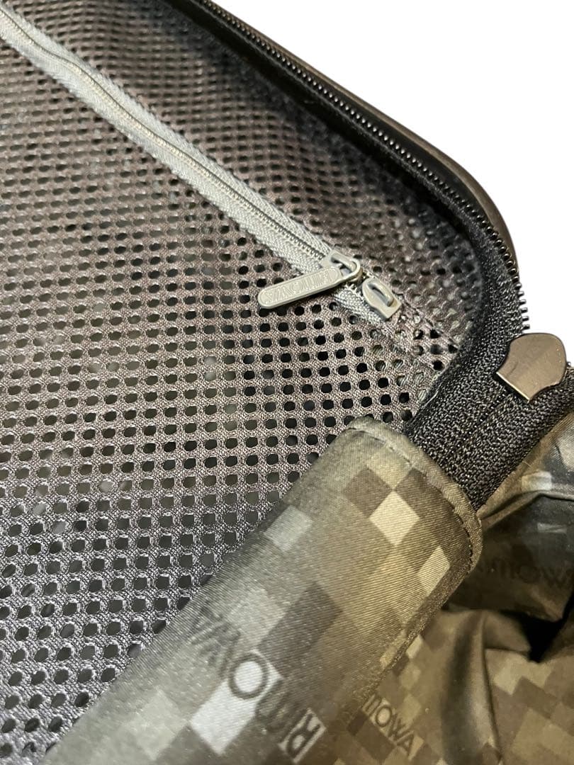 リモワ　サルサ　4輪 キャリーバッグ　スーツケース　TSAロック