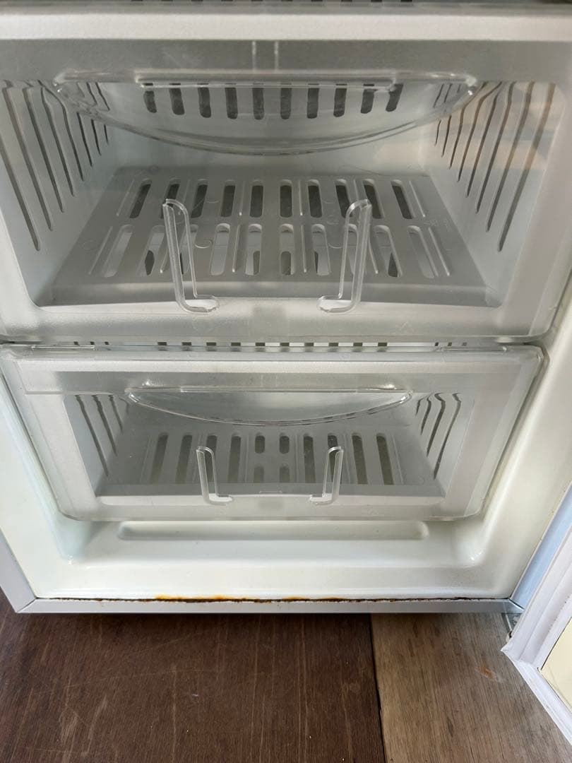 三ツ星貿易 MD-850FF 冷凍庫 85L アップライト型フリーザー