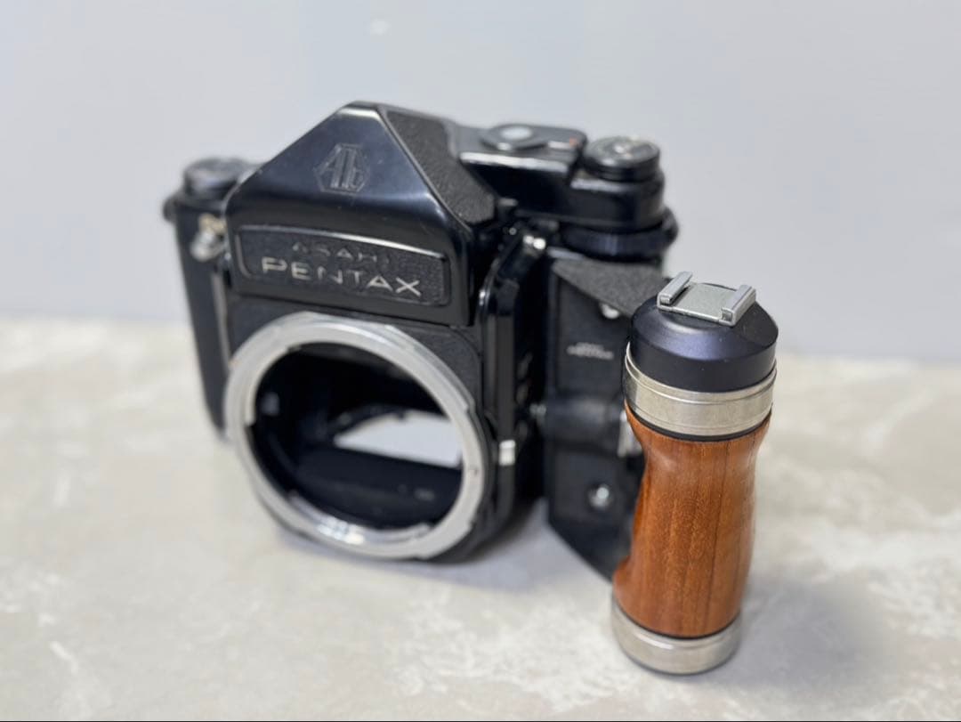 【完全現状品】 Pentax 6x7 中判カメラ レンズ3本 グリップ付