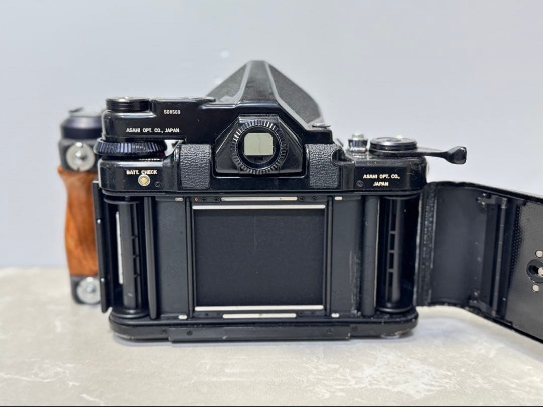 【完全現状品】 Pentax 6x7 中判カメラ レンズ3本 グリップ付