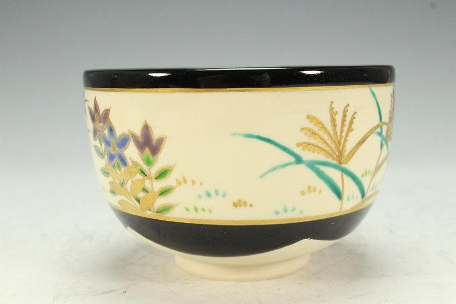 茶道具 黒仁清秋草茶碗 共箱 美品(K-A503)