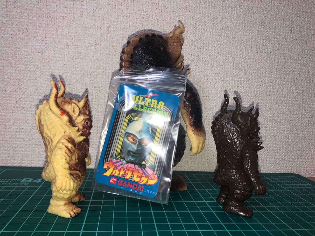 ミクラスタグ付1983バンダイ製ソフビ　ミニソフビミクラス1988 ウルトラ怪獣