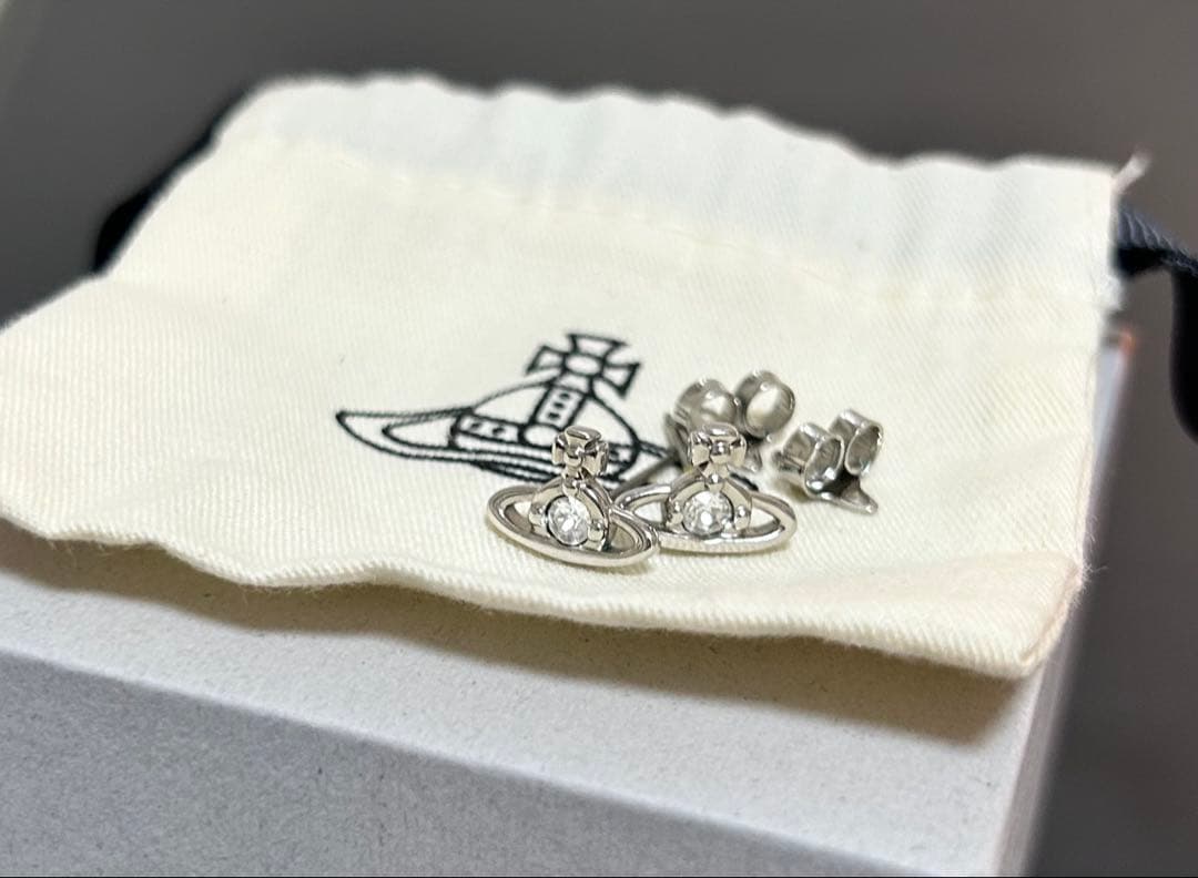 ヴィヴィアンウエストウッド オーブ ピアス 箱 袋付き