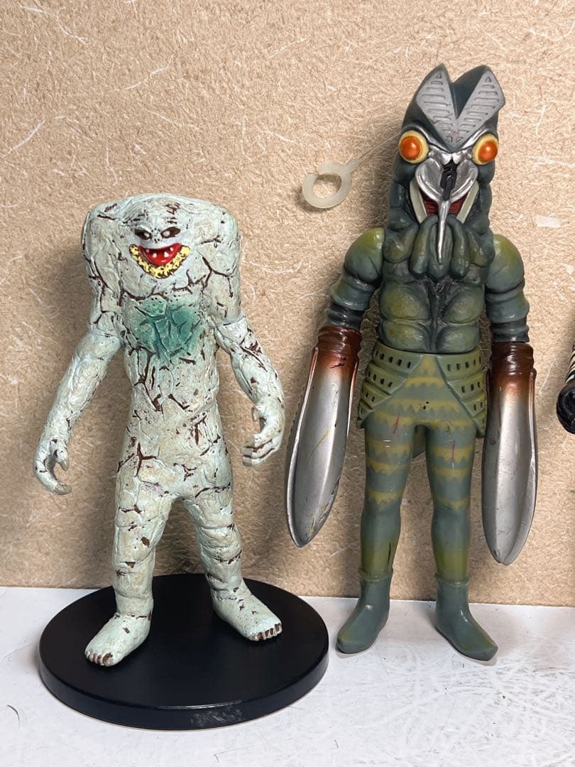 ヴィンテージ バンダイ ウルトラマン 怪獣 ビニールフィギュア 5 体