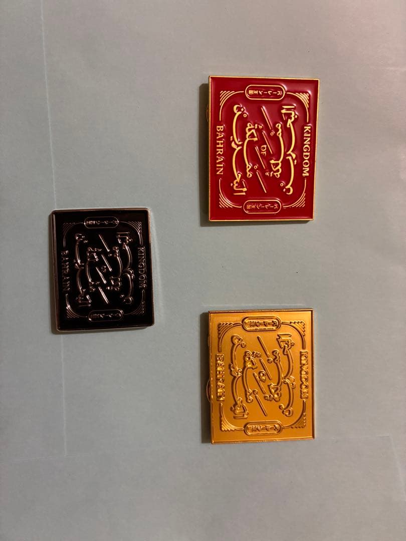 な*お様 【激レア】値下げ最終　バーレーン ピンバッジセット、ストラップ