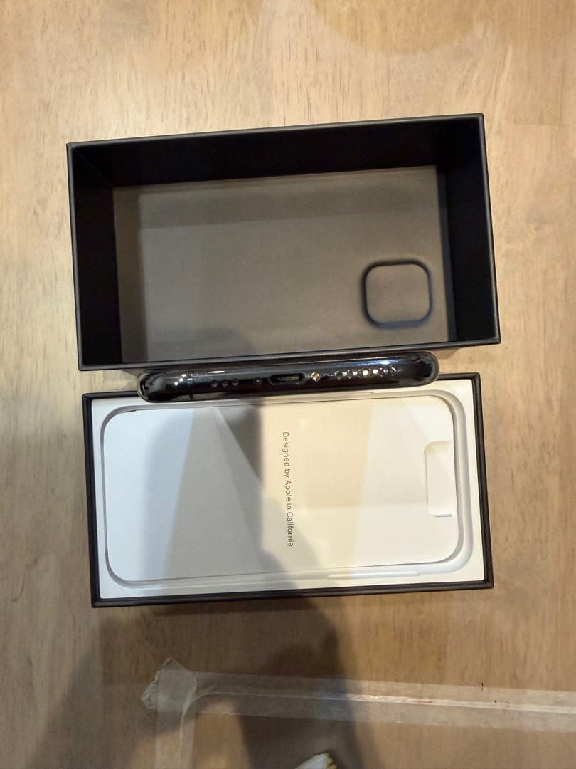 Raee　iPhone 11 pro 256GB